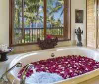 Villa Arika, Masters Bathtub